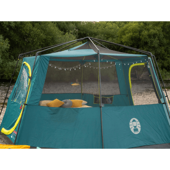Stan Coleman OCTAGON BLACK OUT BEDROOM