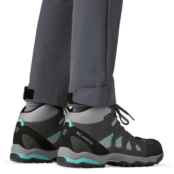 Kalhoty Patagonia Terravia Peak Pants Regular Women Black