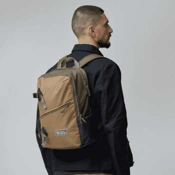 Batoh Fjällräven Vardag Backpack 17 Violette-Coal Black
