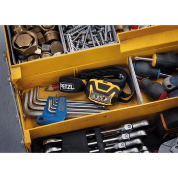 Čelovka Petzl ARIA® 2R Black/yellow