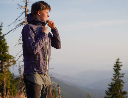 Recenze ultralehké záložní bundy Direct Alpine Cyclone