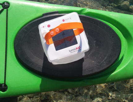 Recenze solární svítilny LuminAID Packlite Max 2 in 1 Phone Charger