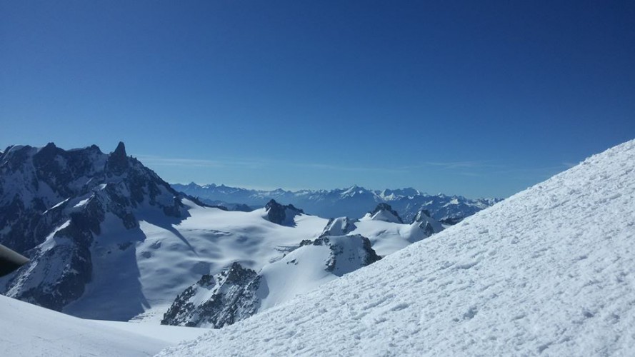 Millet Base Camp 2015 aneb jak jsme zdolali Arête des Cosmiques - exponovaný hřeben z Aiguille du Midi
