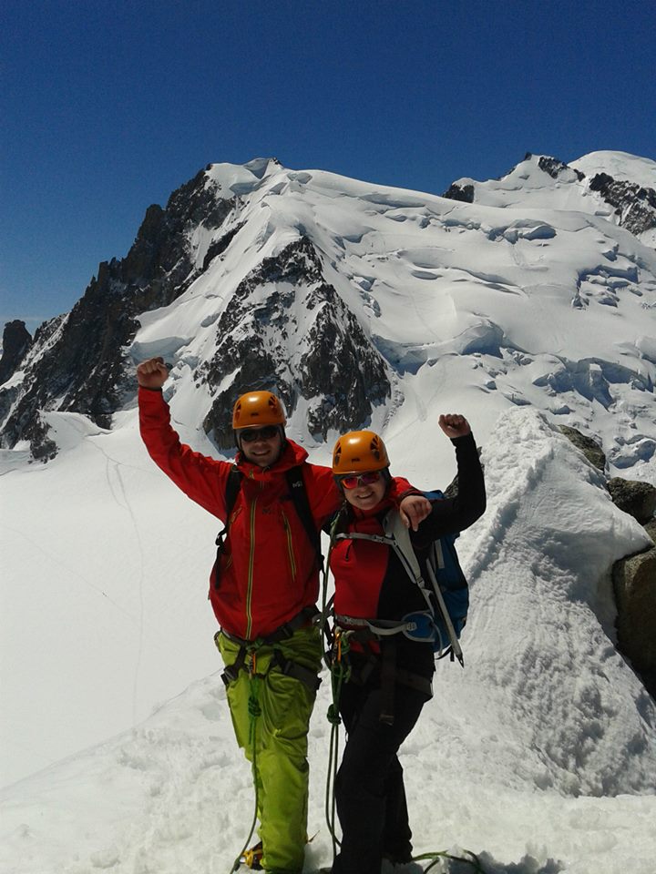 závěrečný sněhový hřeben Arête des Cosmiques
