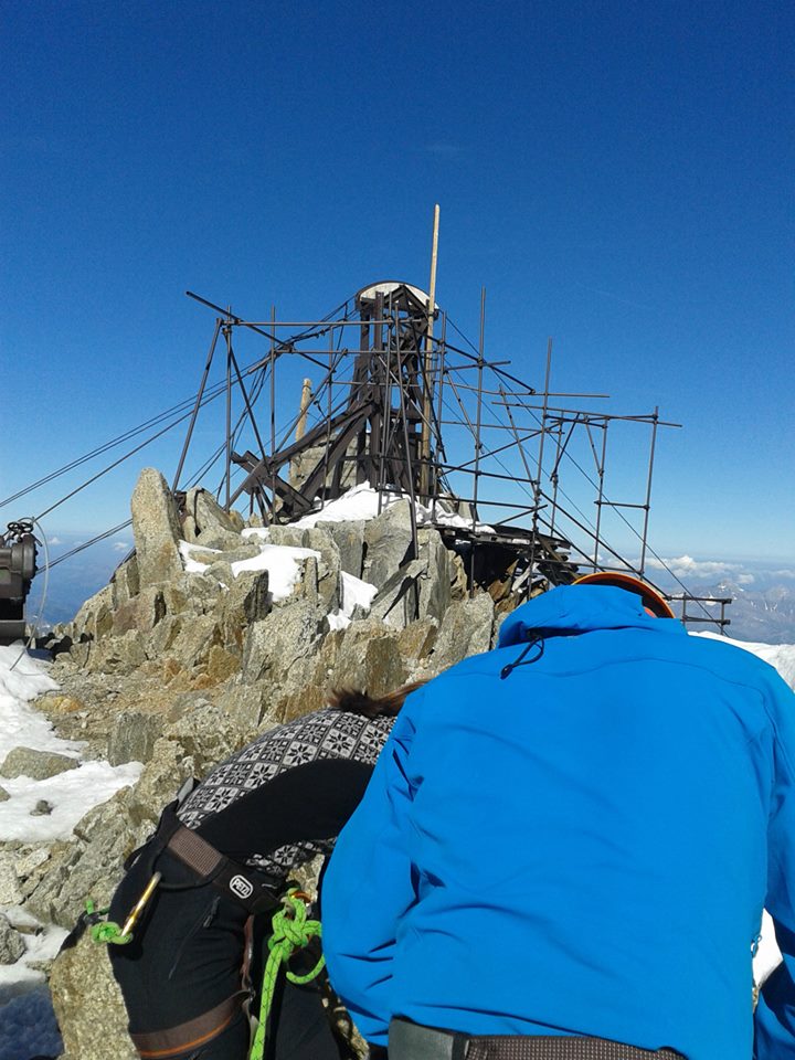 Millet Base Camp 2015 aneb jak jsme zdolali Arête des Cosmiques - stará chata Abri Simond