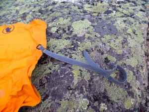 Integrovaný popruh k zabalení