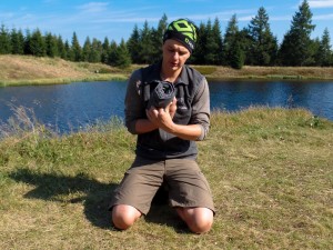 Stažení integrovaným popruhem je jednoduché