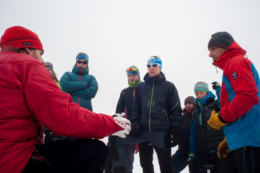 psovod Horské služby Josef Matějec odpovídá na dotazy